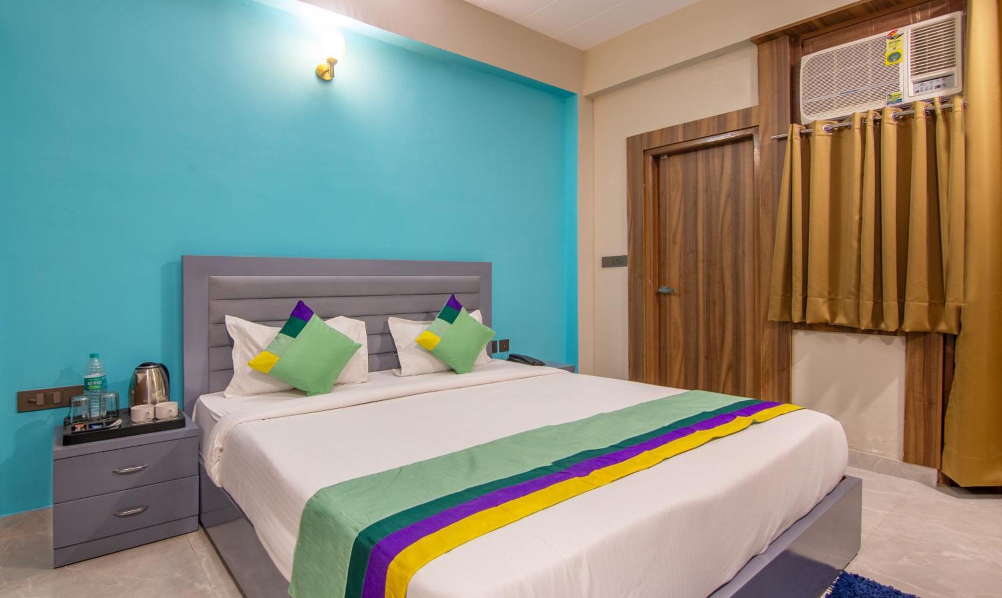 Treebo Elite Corporate, Sector 62 Hotel Noida Ngoại thất bức ảnh