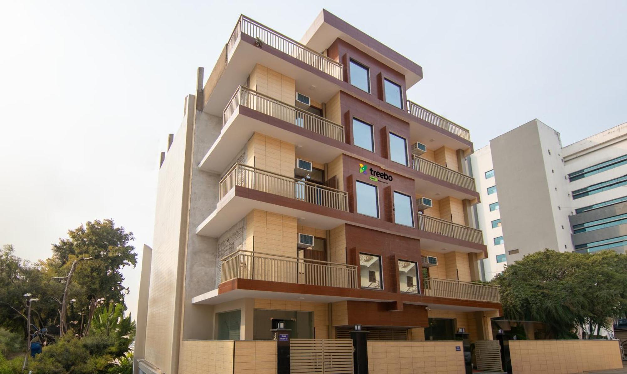 Treebo Elite Corporate, Sector 62 Hotel Noida Ngoại thất bức ảnh